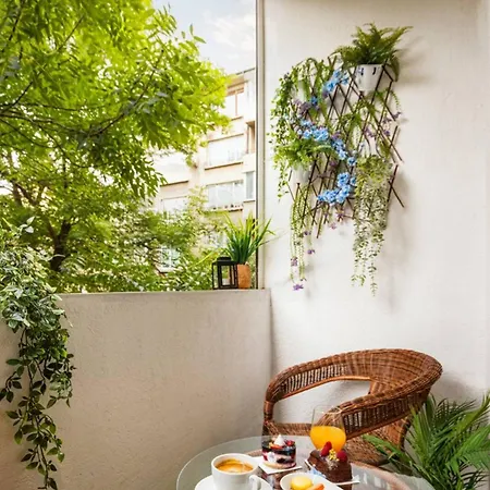 Spacious With Lovely Terrace Apartment Sofia